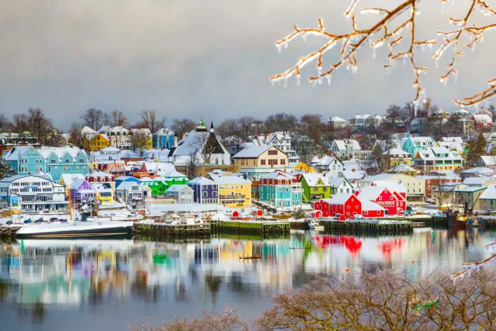 best time to travel eastern canada